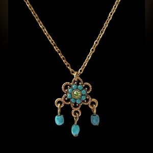 Victorian Style Gold Tone Faux Turquoise Flower Pendant Necklace